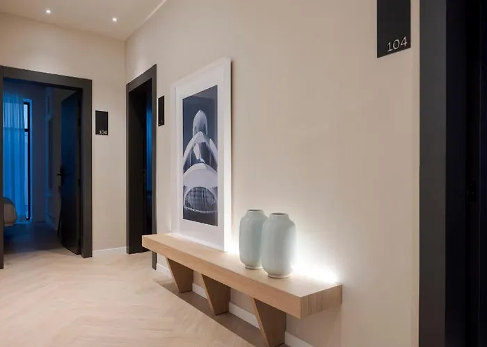 ゲストハウス Blanq Ruzafa 4*