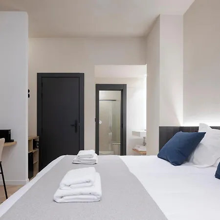 Πανσιόν Blanq Ruzafa 4*